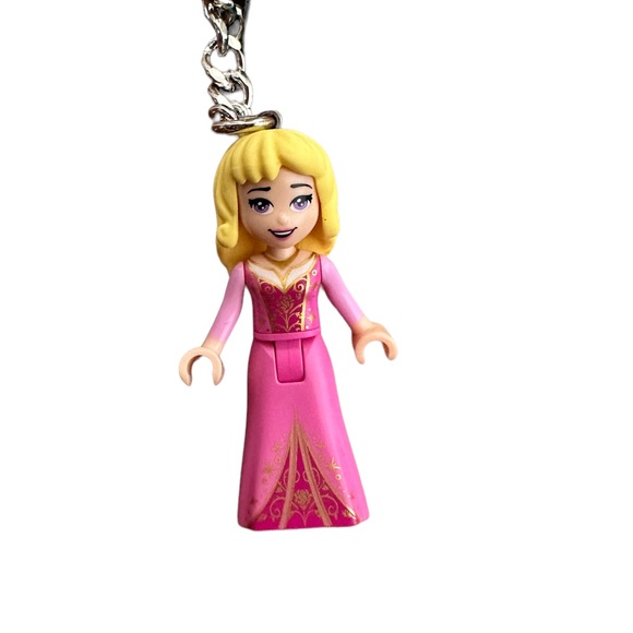 Lego Disney Sleeping Beauty Aurora Keychain - Picture 2 of 6